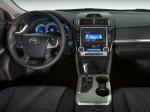Toyota Camry Hybrid SE 2014 года